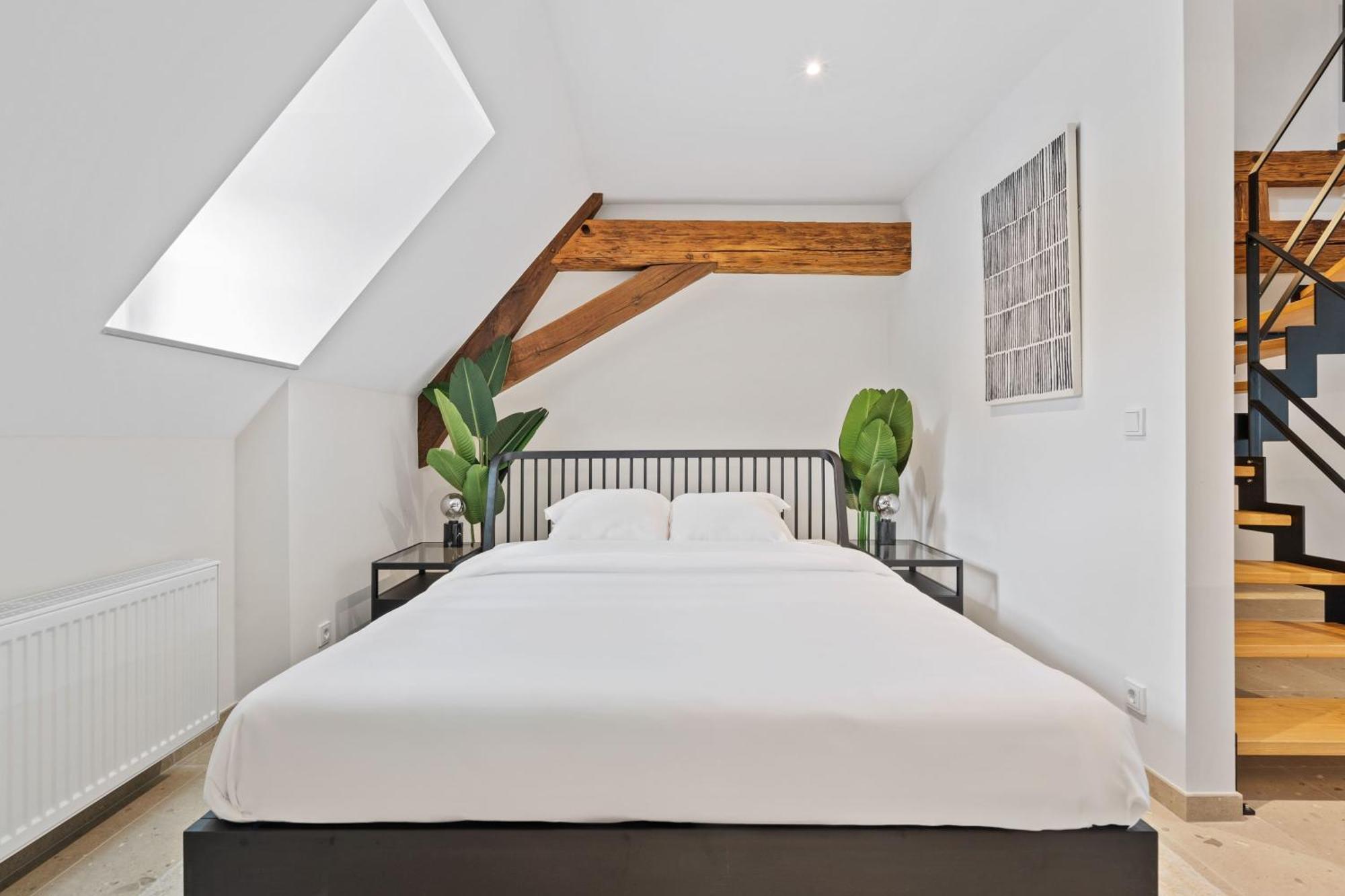 Elegant Clausen Apartment With King Bed & Wifi 룩셈부르크 외부 사진