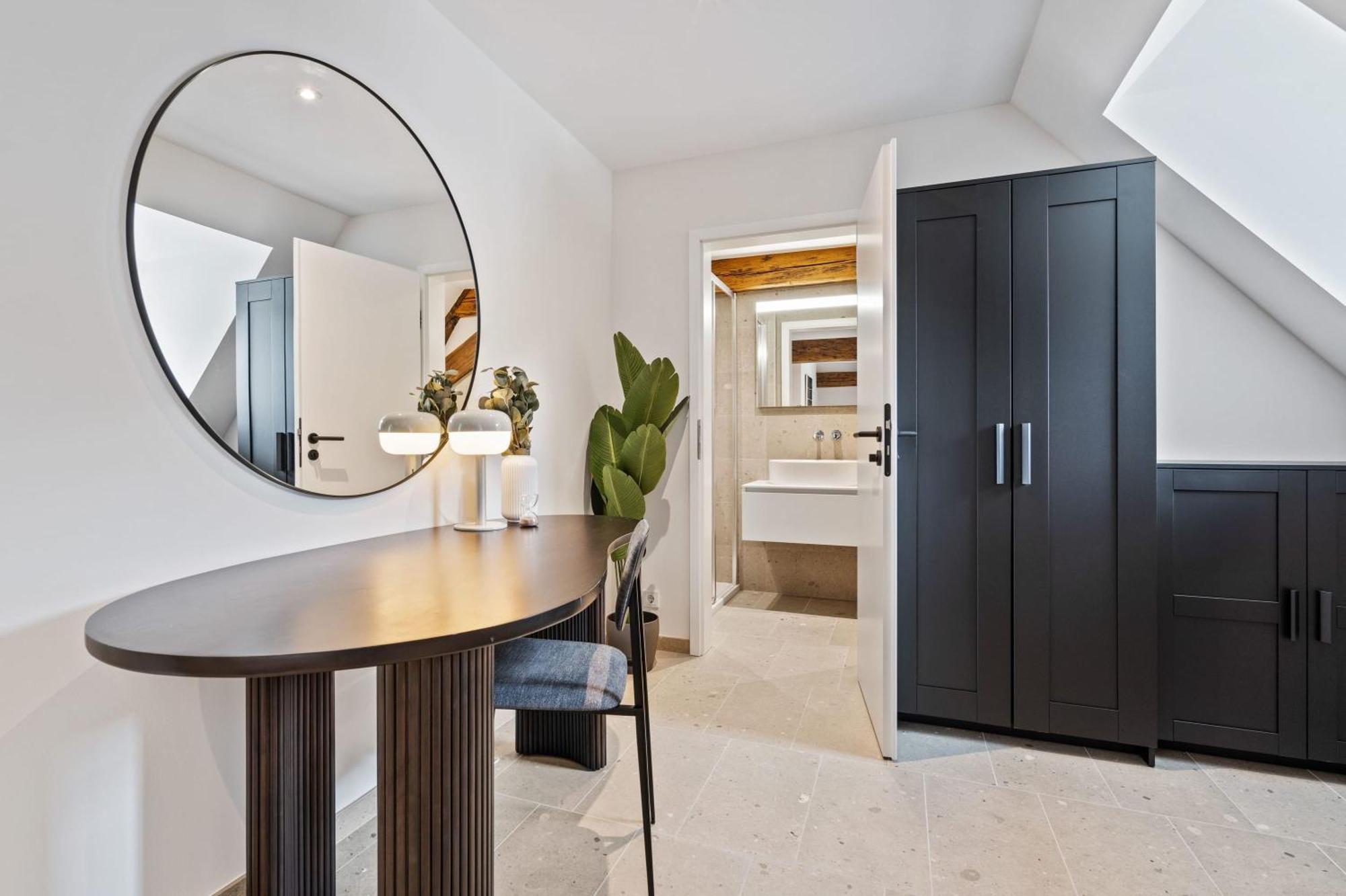Elegant Clausen Apartment With King Bed & Wifi 룩셈부르크 외부 사진