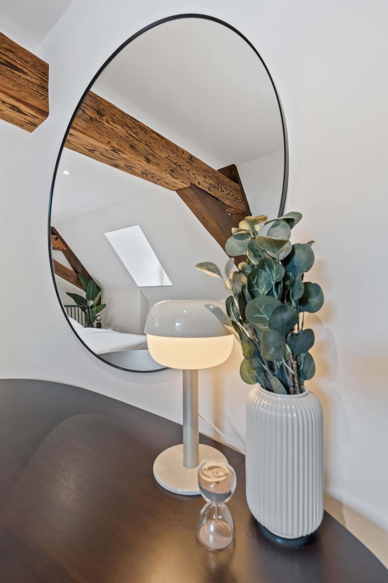 Elegant Clausen Apartment With King Bed & Wifi 룩셈부르크 외부 사진