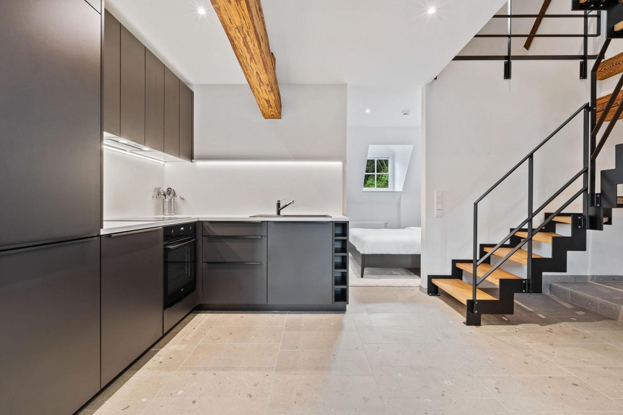 Elegant Clausen Apartment With King Bed & Wifi 룩셈부르크 외부 사진